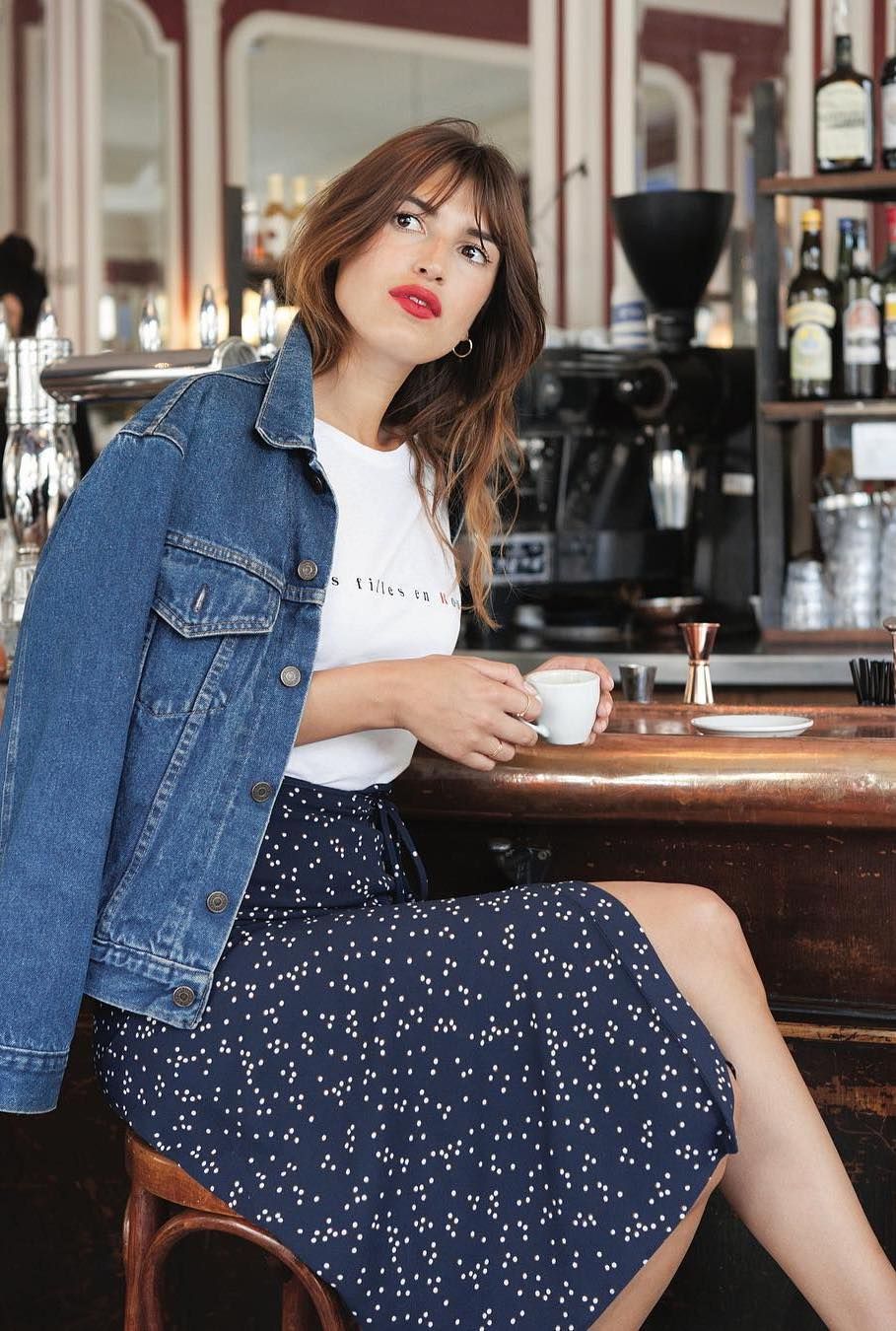 Parisian Style Tips, Jeanne Damas at a cafe