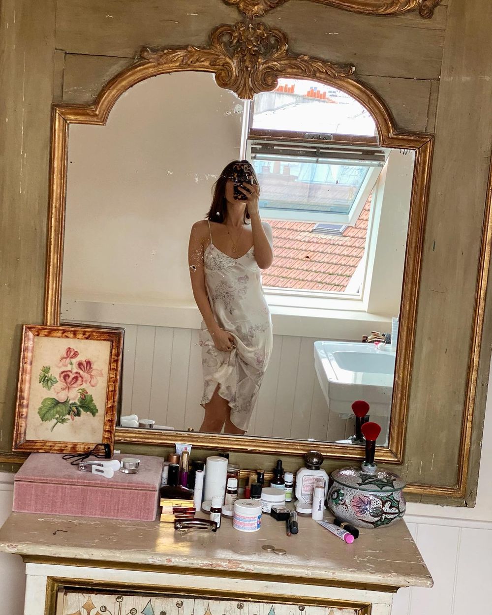 Jeanne damas apartment bathroom vintage mirror