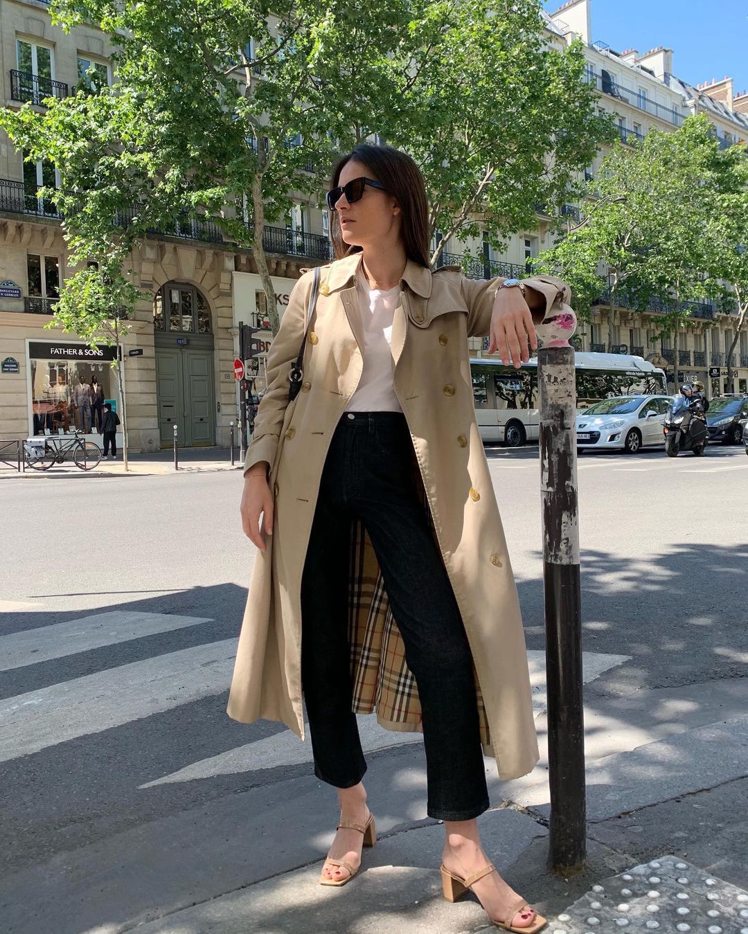 How to Wear Trench Coats the French Way