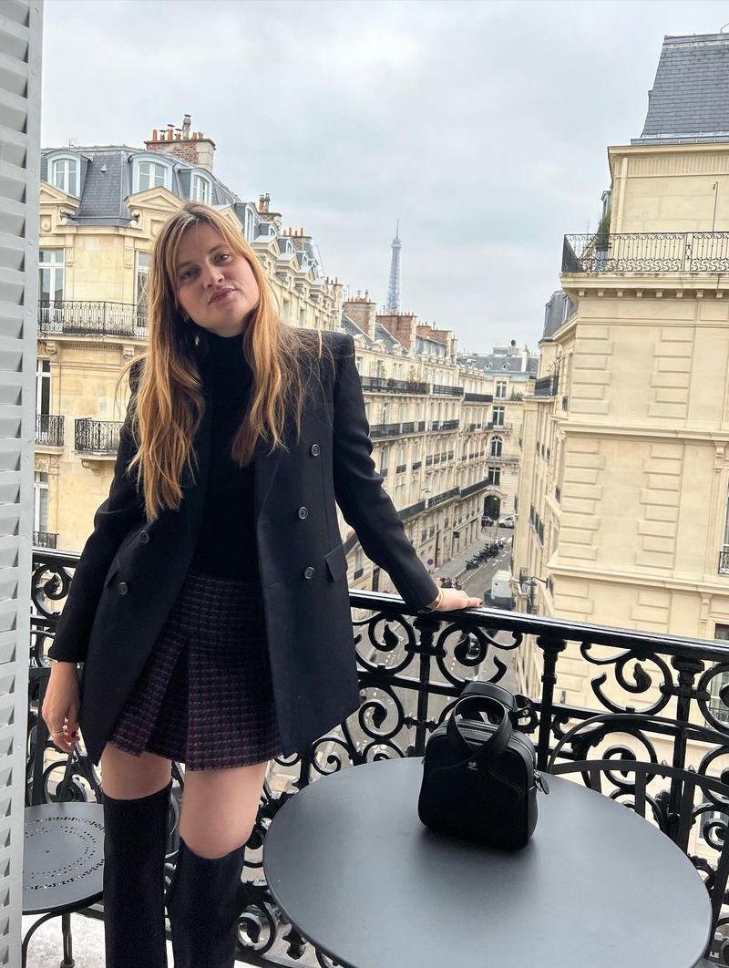 50 Chic French Fashion Influencers to Follow for French Style