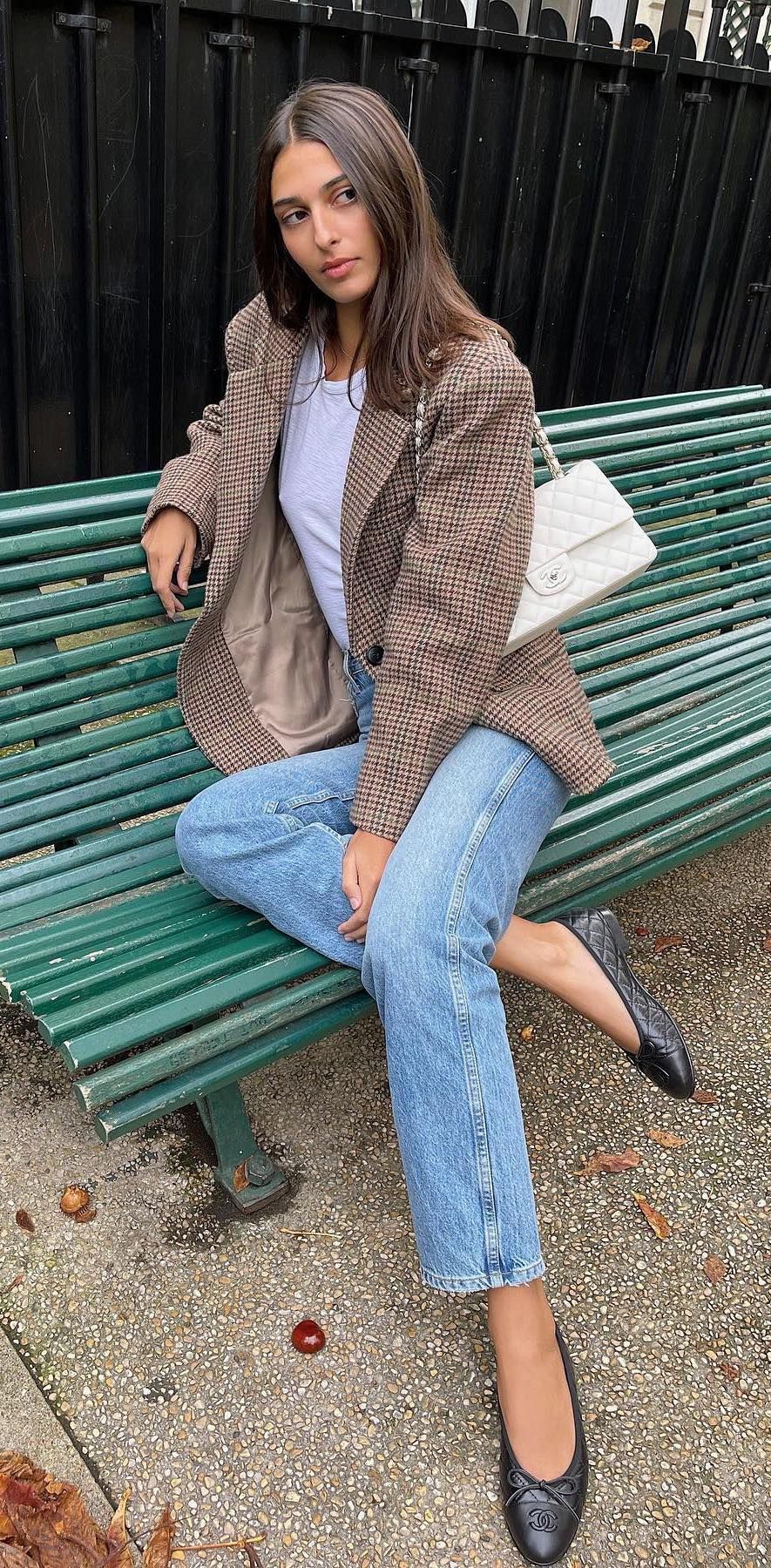 How to Style Classic Tweed Blazer Like Parisian Girls –