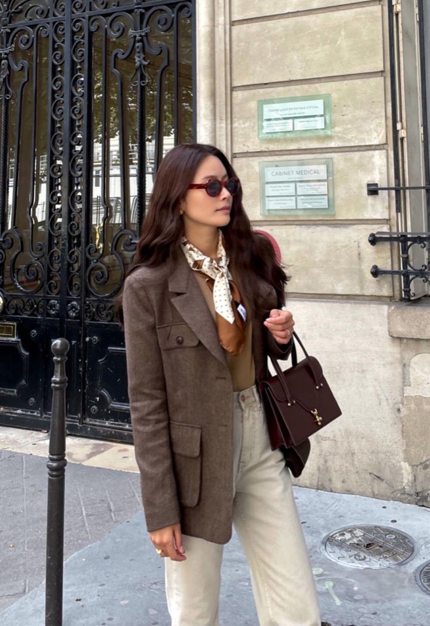 Fall Neutrals + Velvet Pants Trend in Montmartre