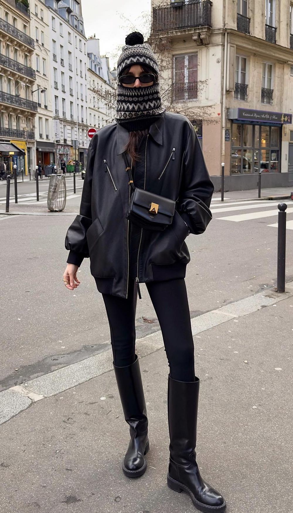 French Winter style black boots leiasfez