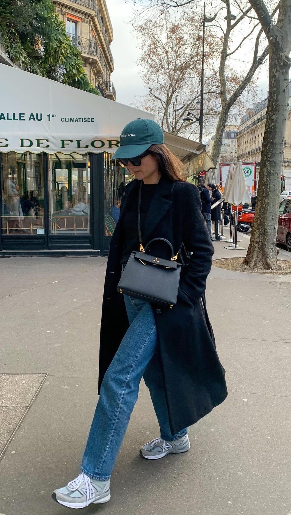 Parisian winter athleisure style leasy_inparis