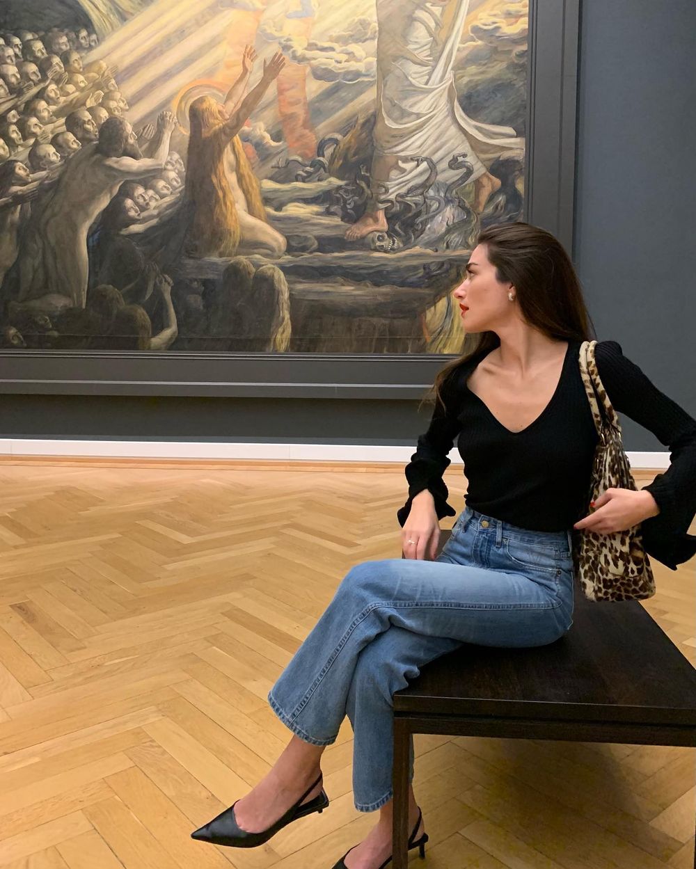 Things french girls do Museum outfits iliridakrasniqi