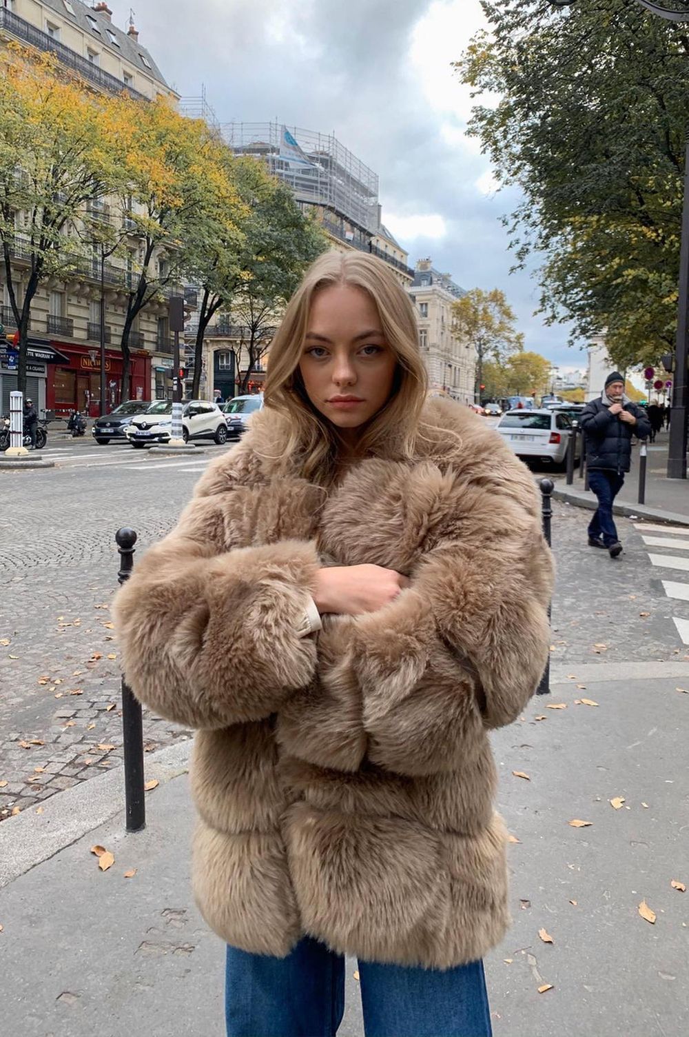 23 Chic French Girl Winter Outfits that Will Keep You Warm