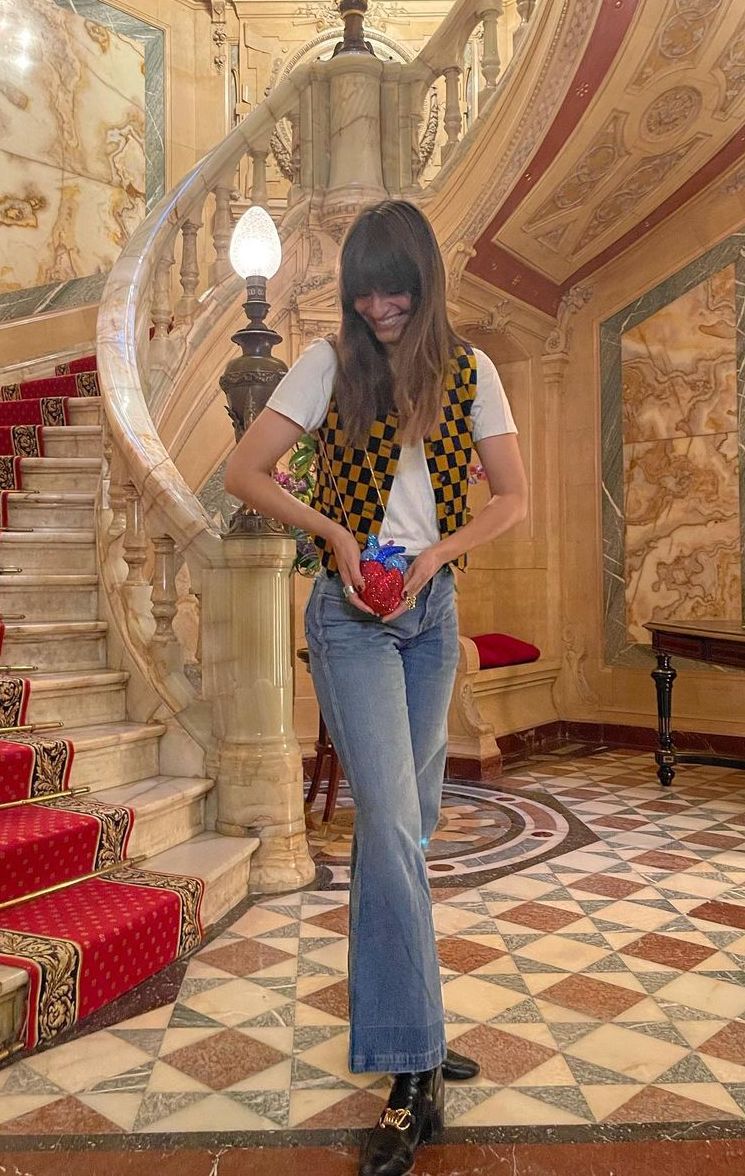 Clara Luciani's retro style in 14 looks