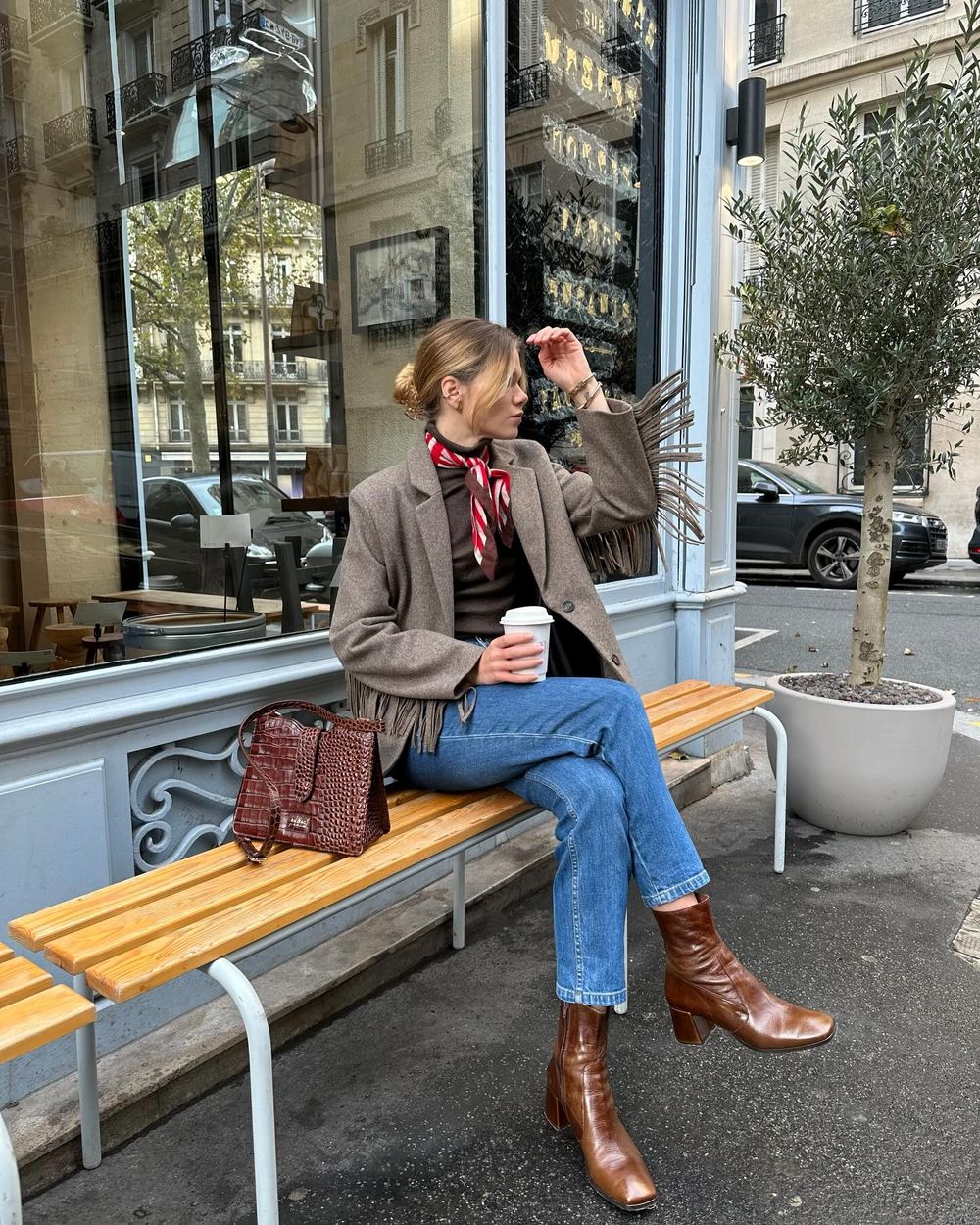 How To Wear Brown Ankle Boots Like A French Girl Outfit Ideas How To Wear Brown Ankle Boots Like A French Girl Outfit Ideas