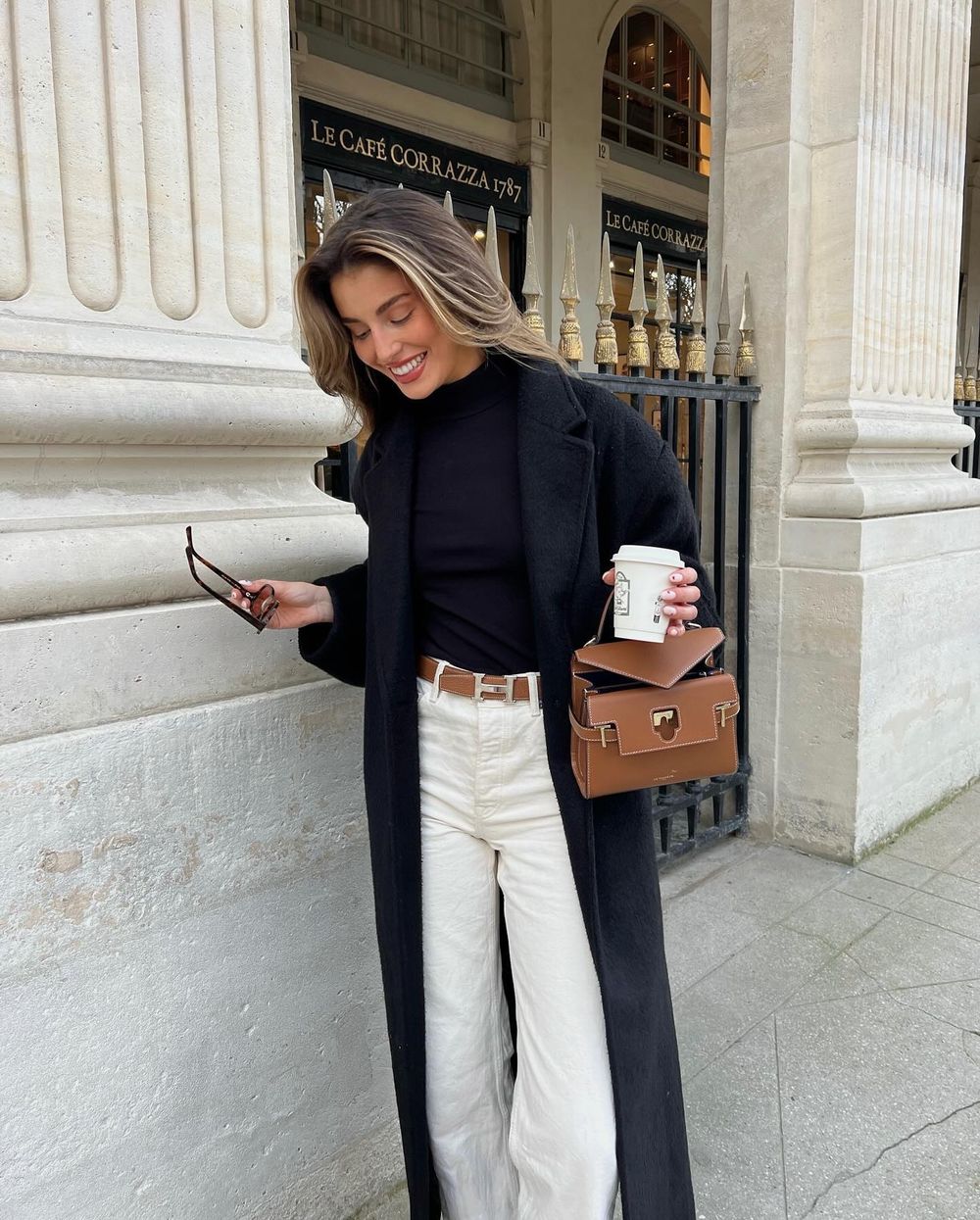 Brown leather handbag outfits elisalevallois