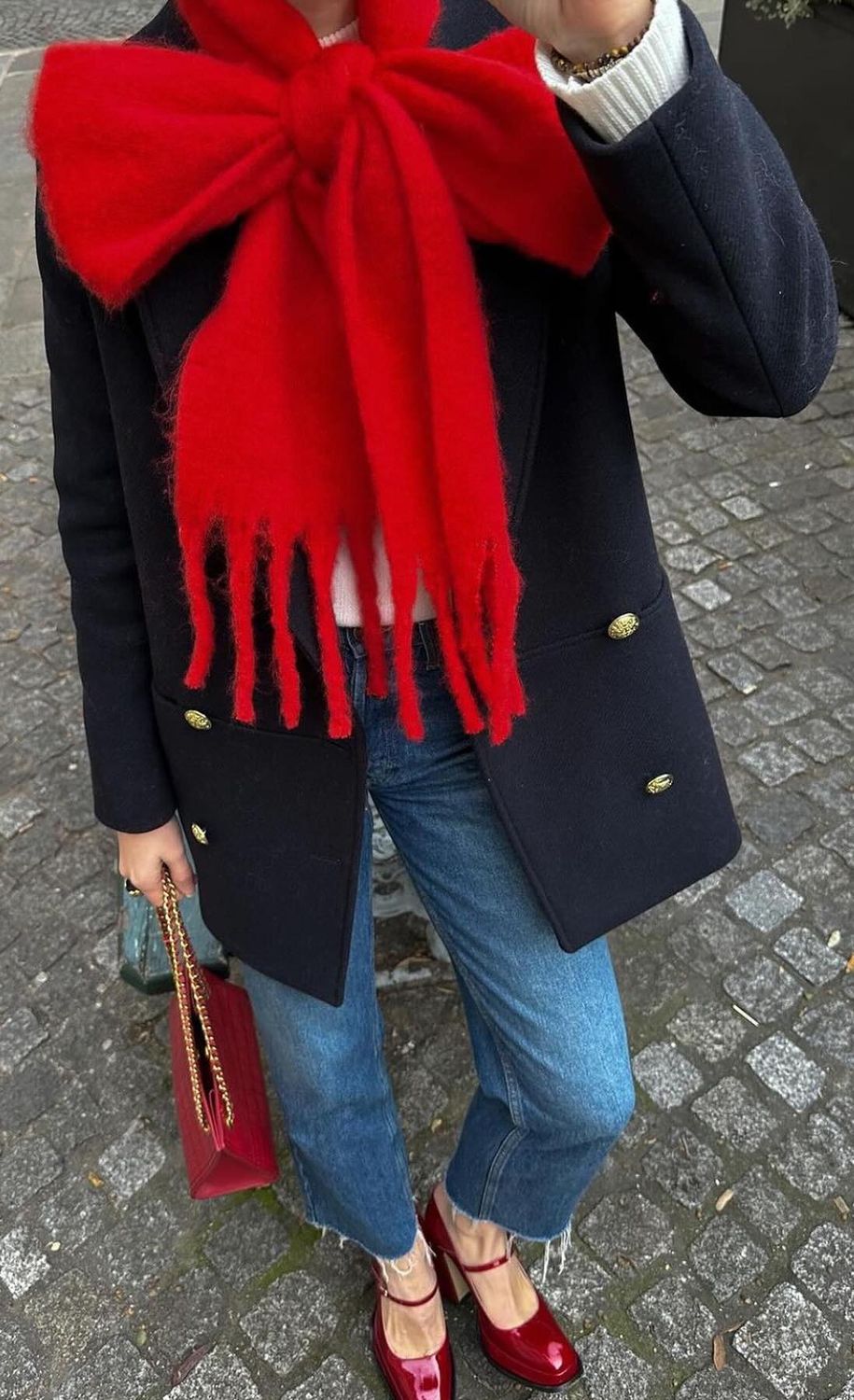 French Winter scarf styles red elodieromy