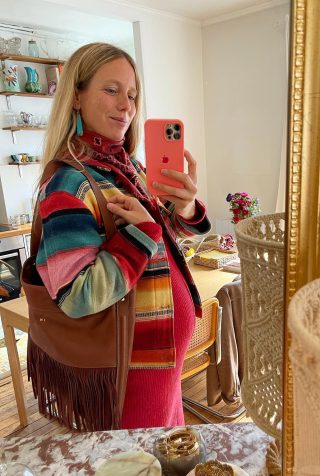 How to Dress like a French Girl at Work