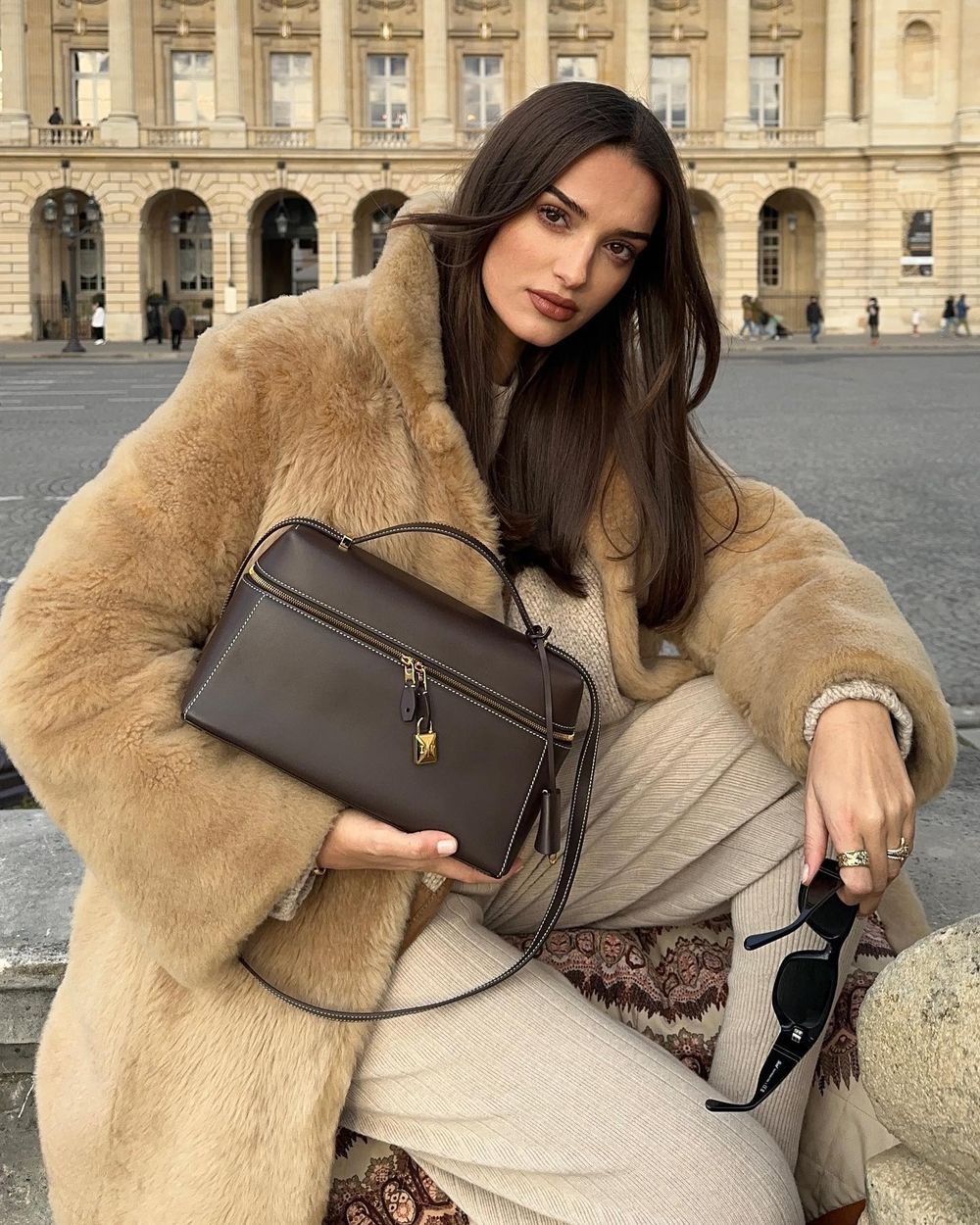 Winter coat styles beige faux fur in Paris gabriellecaunesil