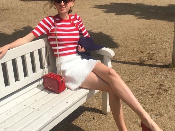 French Striped sweater outfits red white skirt red shoes summer verena.fw_