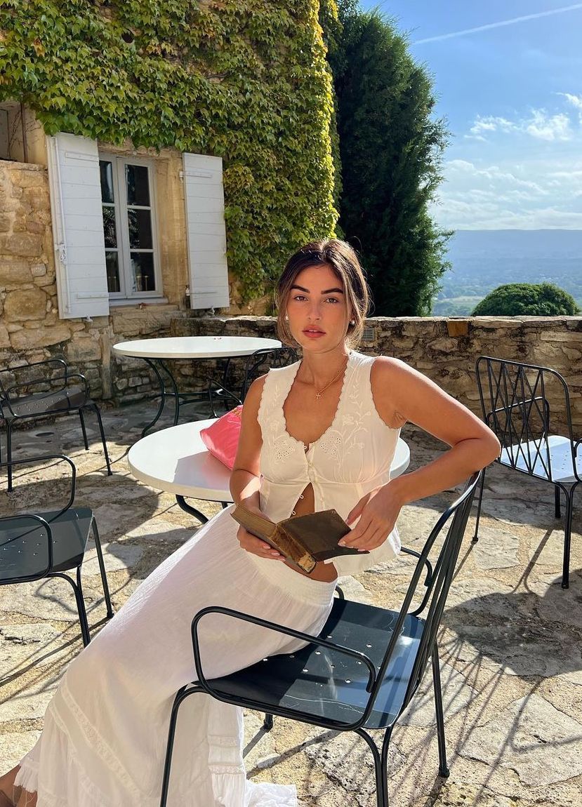 What do wear in Provence French outfits cyrielleverstuyft